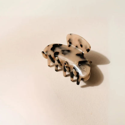 Bachca Tortoiseshell Claw Clip – Strong Hold Cellulose Acetate Hair Clip for Hair Styling (6.5cm)