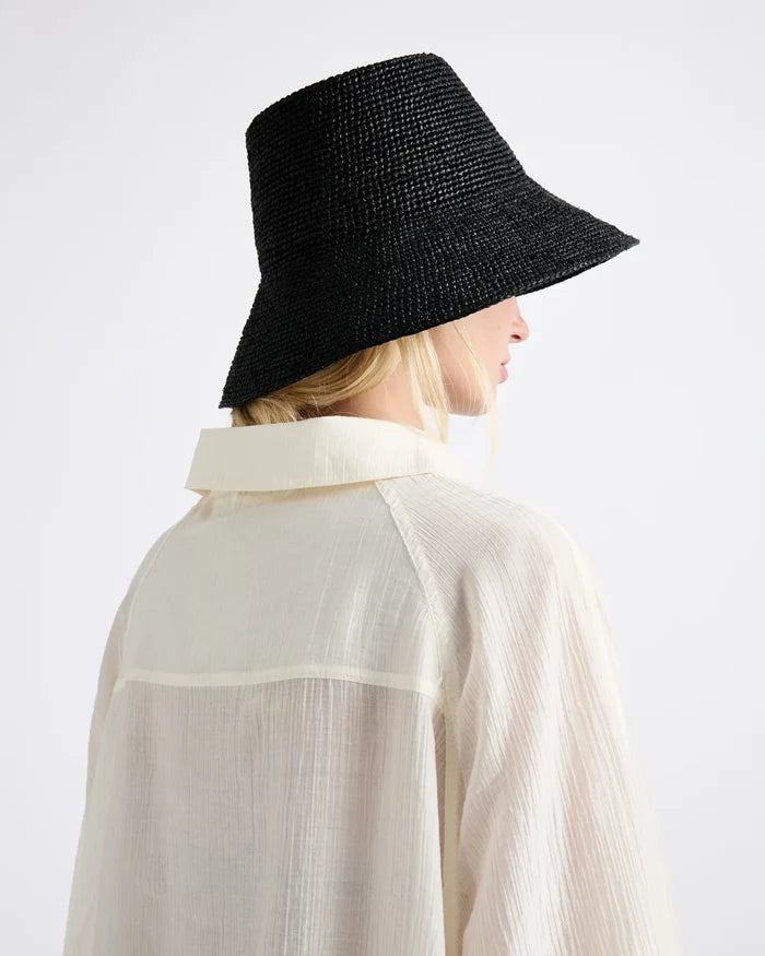 Janessa Leone Felix Bucket Raffia Straw Crochet Hat Packable Travel Bucket Hat – Black (Large)