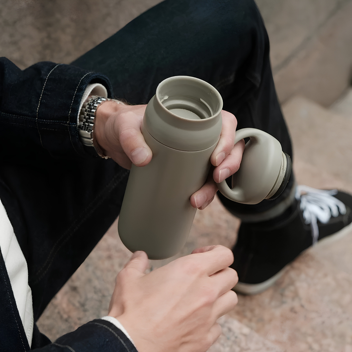 KINTO DAY OFF TUMBLER – Portable & Vacuum Insulated Stainless Steel  500ml (Khaki)