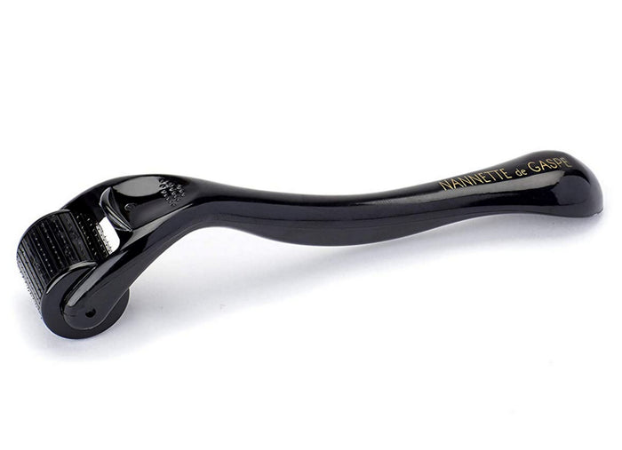 NANNETTE de GASPÉ Roller Noir Microneedling Roller