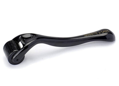 NANNETTE de GASPÉ Roller Noir Microneedling Roller