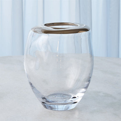Medium Organic Formed Vase Med from Kutmec. A stylish touch for interiors in Kuwait.
