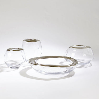 Organic Formed Vases from Kutmec are perfect decorative pieces for shelves or tables.