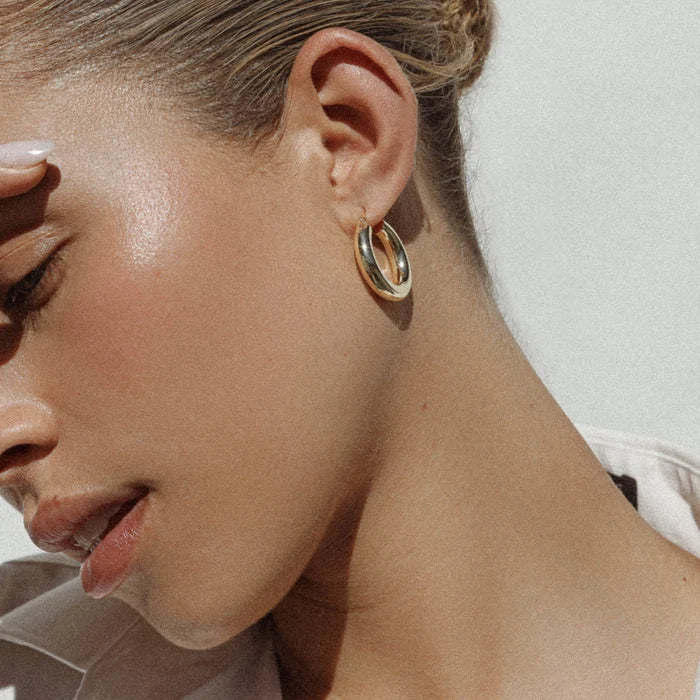 SHASHI Dominique Hoop Earrings - Gold,One Size