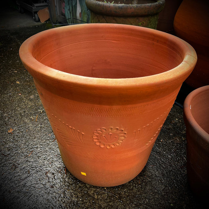 Terra Cotta Pot 23"