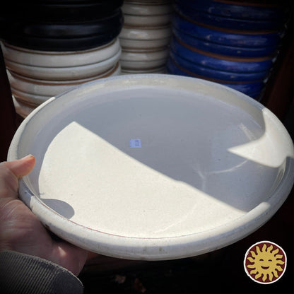14" / White